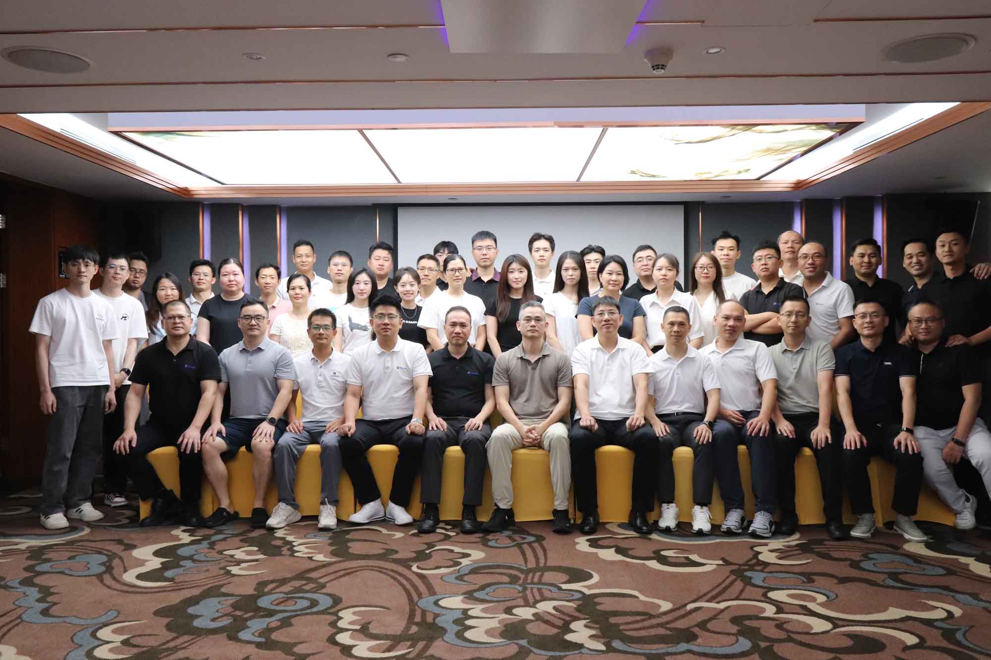 邦泽集团举行2025年中经营会议